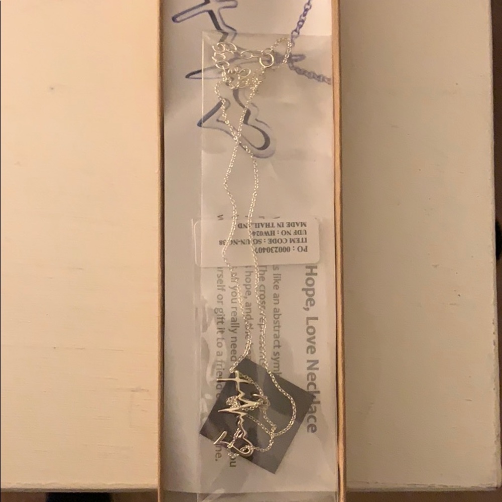 Heart rhythm necklace